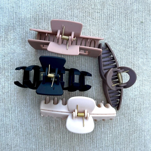 4 New Large Hair Clips / Claw Clips - Picture 2 of 6